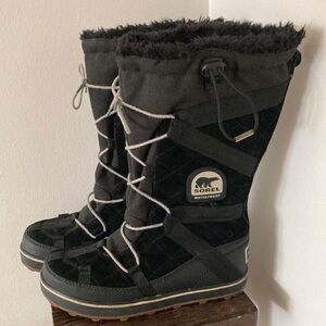 Sorel tall snow boots